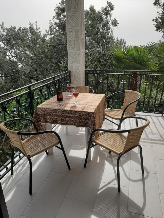 Apartman Maslina Pisak Exterior foto